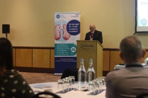 Deputy Mayor of Dudley, Councillor Mushtaq Hussain opening
the lung cancer screening event.